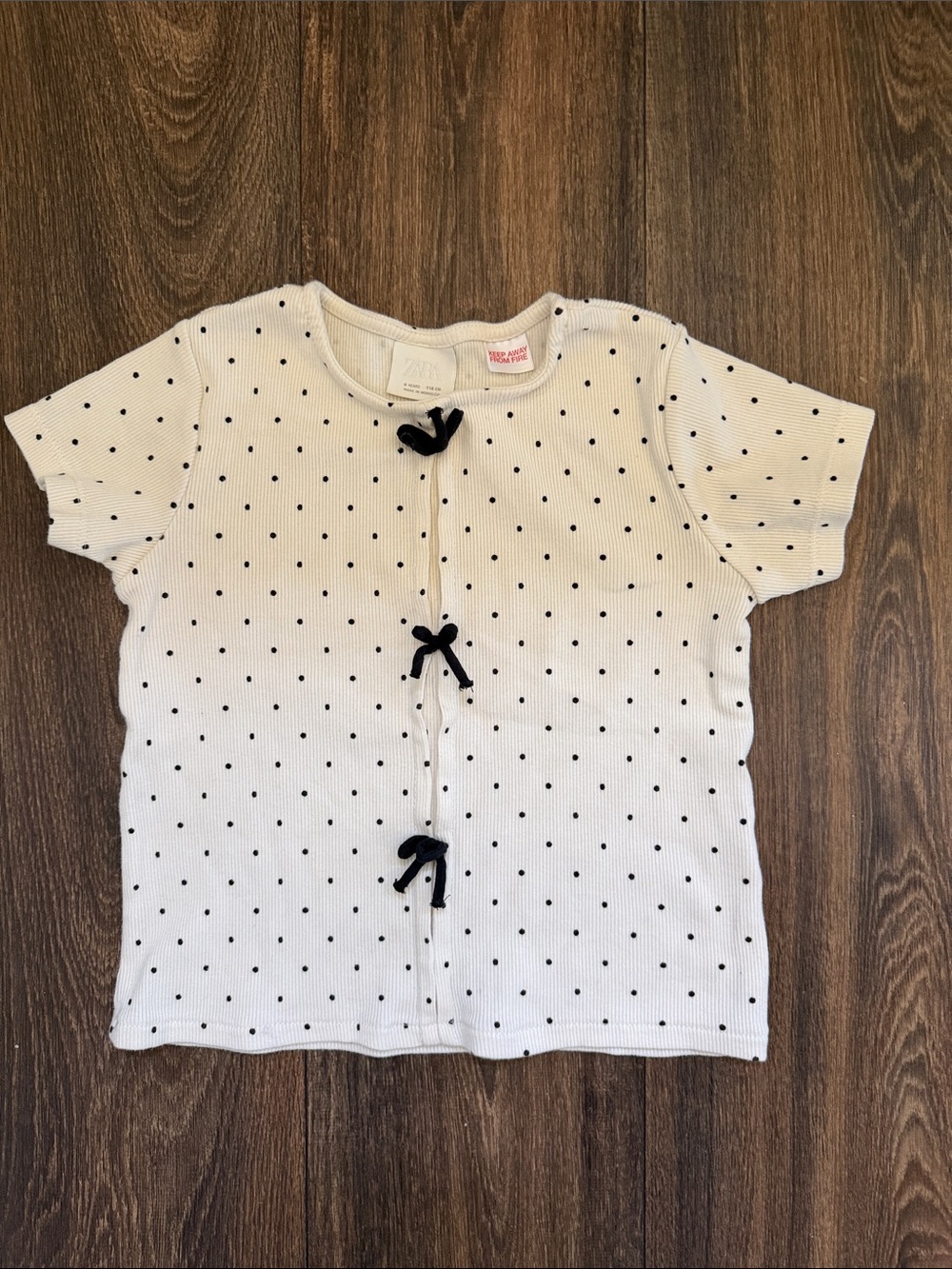 Zara White Short-Sleeve Dot Knit Top with Black Bows